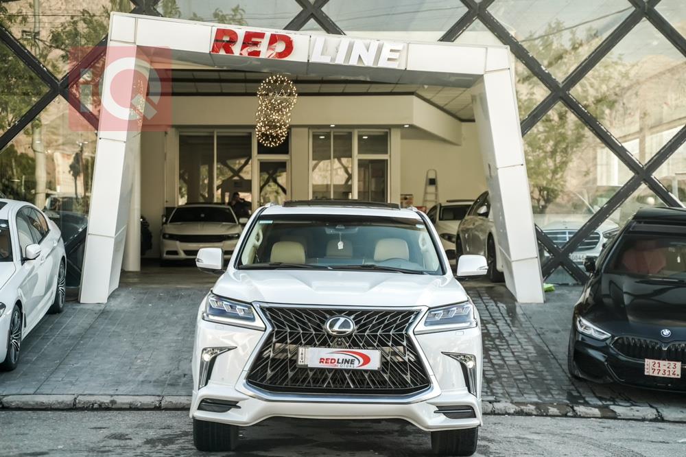 Lexus LX